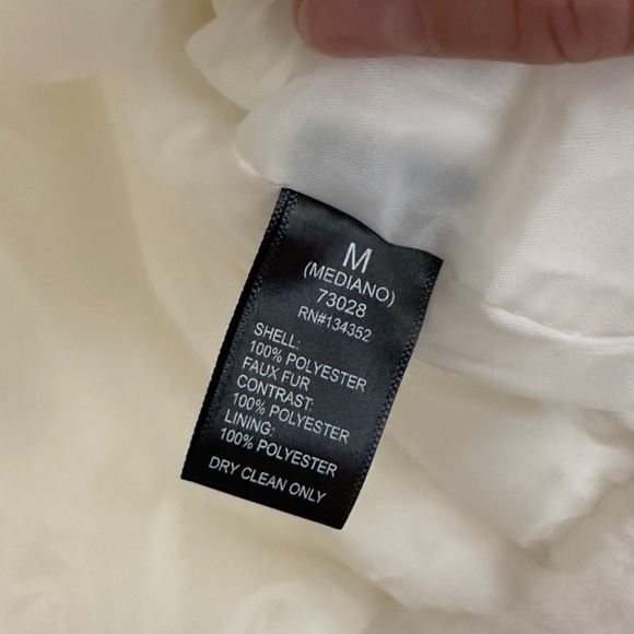 short fur coat, white fur jacket - Picture 5 of 8